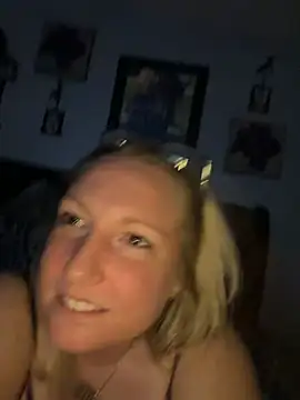 sweetkacibaby's Webcam Show