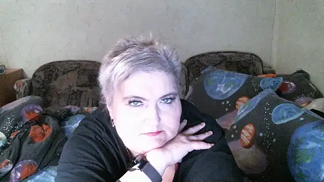 Lana555のライブXXXチャット