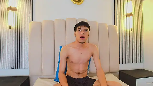 EBAN_GNRn Live XXX chat