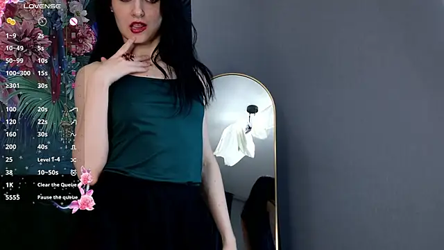 NicoleLuxe's Live XXX Chat