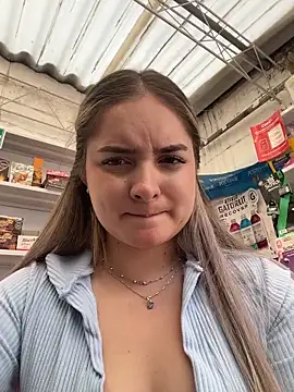 Chat XXX en directo de imlindapink