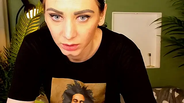 Ophyrix's Live XXX Chat