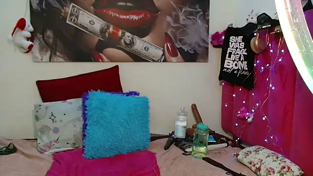 Chat +18 de Moreish-06 ao vivo