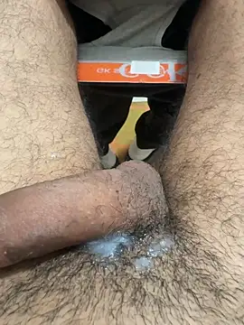 Show modela cazzoduro32 na web-kameri