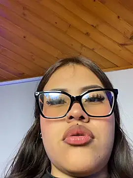 Sembang XXX Secara Langsung Cloe_pink1