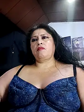 Keyla01_ লাইভ XXX চ্যাট