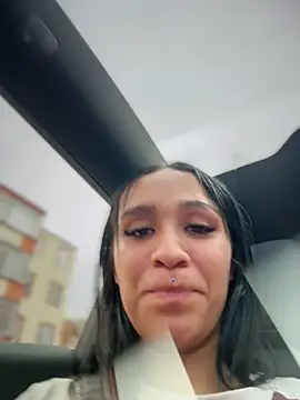 Isabella-Teen Obrolan Langsung XXX