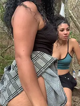 Show de CurlyBitch na webcam