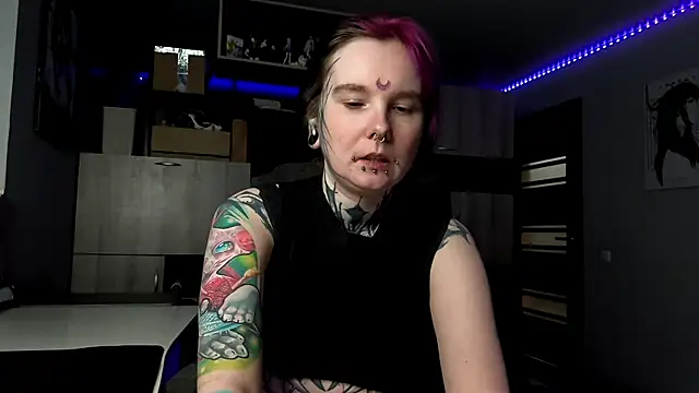 HighelikeGirl 即時 XXX 聊天