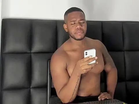 دردشة benjamincol الجنسية المباشرة