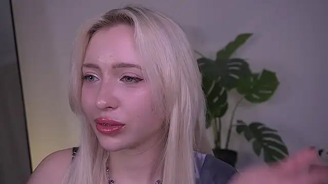 Chat XXX en directo de KitsuWaifu