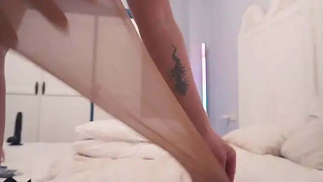 new_dee – Naživo XXX chat