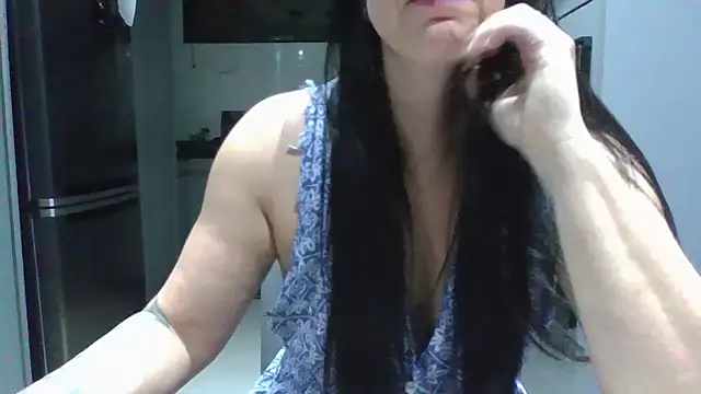 Laura_81のライブXXXチャット