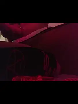 Show modela SmashNTrash91 na web-kameri