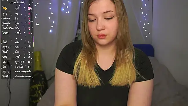 CuteSharloti Live XXX-chat