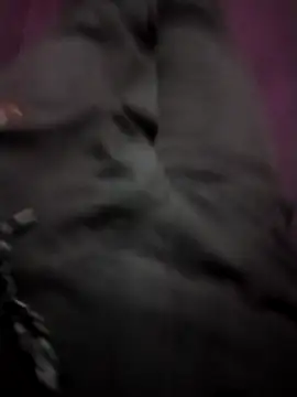 eJesusBHowau: διαδικτυακό σόου στην κάμερα