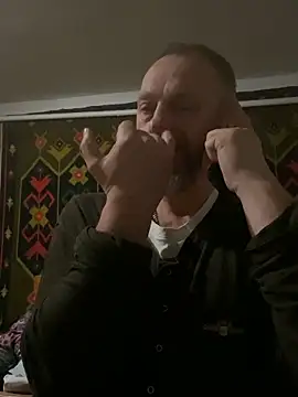 Frosln Live XXX chat