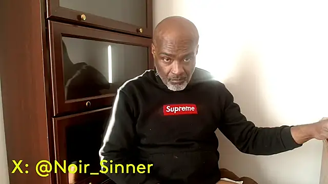 Živý XXX chat sinnernoir