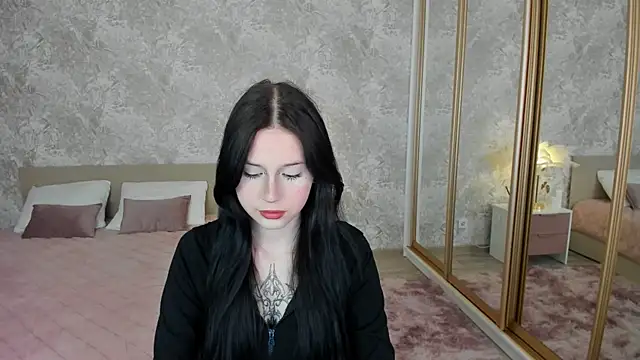 VioletHarme Chat XXX in diretta