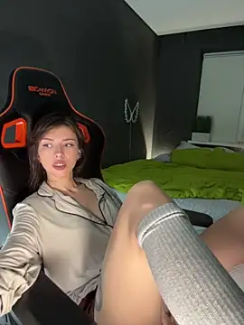 Bastet Adlı Modelin Canlı XXX Sohbeti