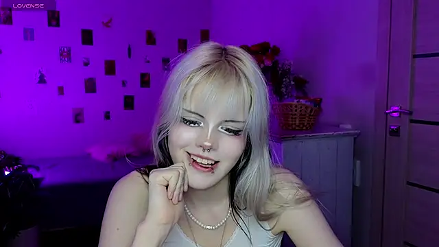 VitaMorphosis' Live XXX Chat