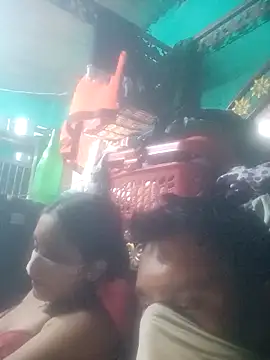 Desiwife7866's Webcam Show