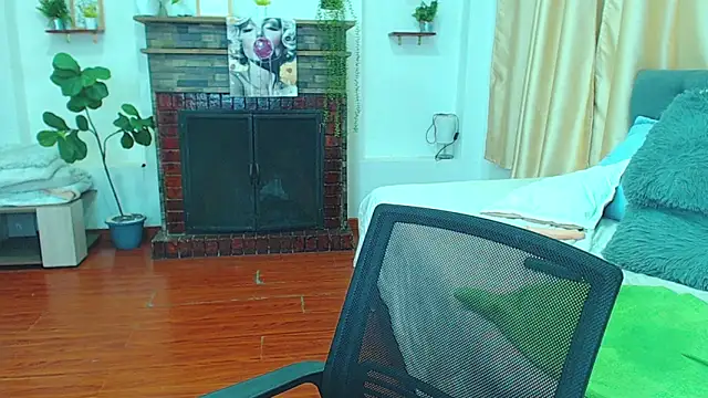 Emma_hassani: απευθείας συνομιλία ΧΧΧ