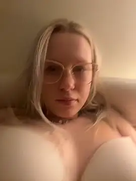 LeniMaria's Live XXX Chat