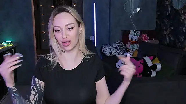 Blckmirrorr Adlı Modelin Canlı XXX Sohbeti