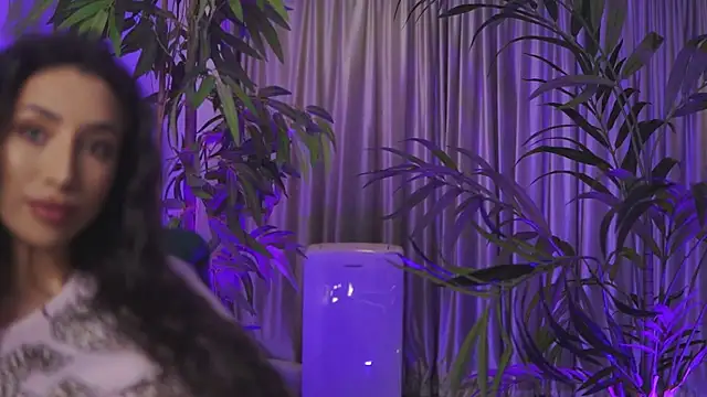 GinaValentinna: онлайн-секс-чат