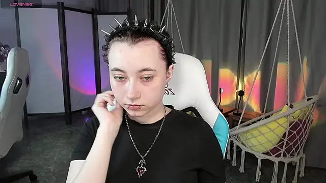 ClaraParks: онлайн-секс-чат