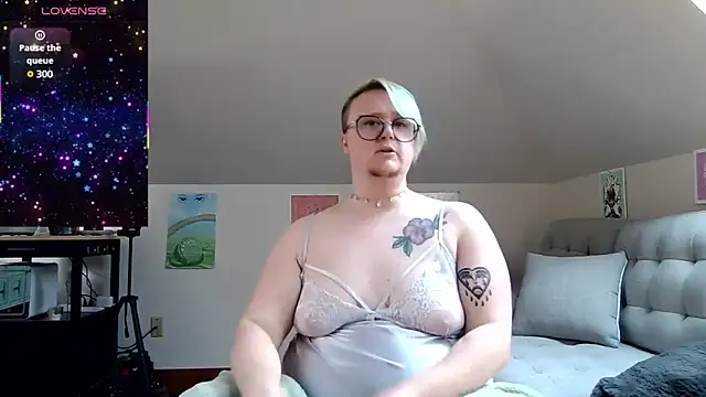 queerlyjaz Live XXX Chat