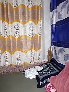 Chat +18 de Priankaboudi ao vivo