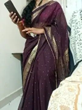 SubhadraTeluguのライブXXXチャット