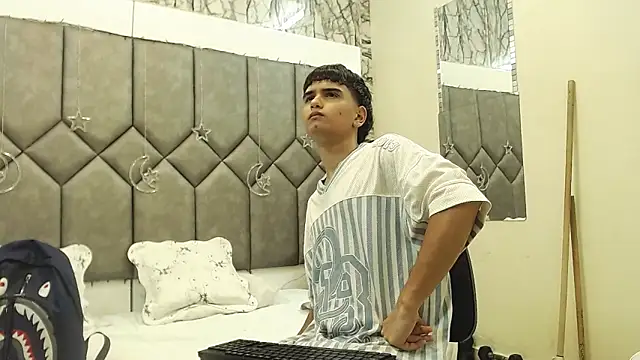 Pokazy przed kamerką – Steve_Hotman