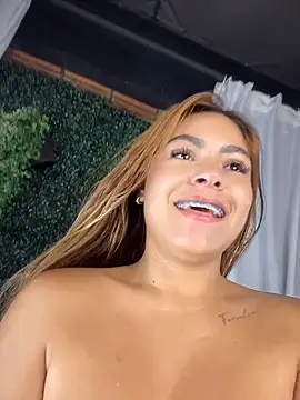 Czat XXX na żywo – MayaMoanXXX