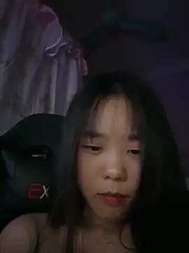 Emely-lysea: онлайн-секс-чат