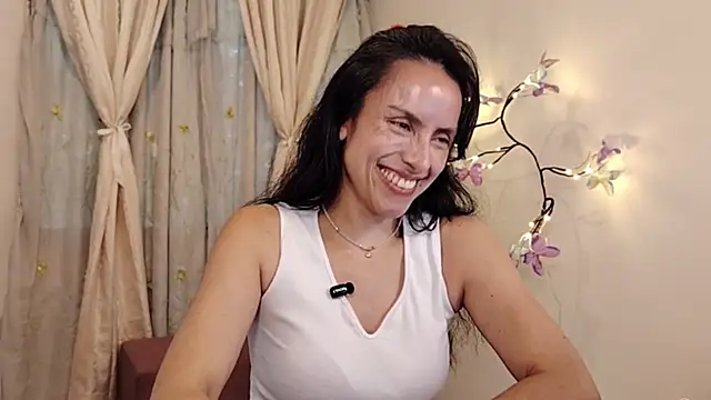 Czat XXX na żywo – Bella_Exhibition