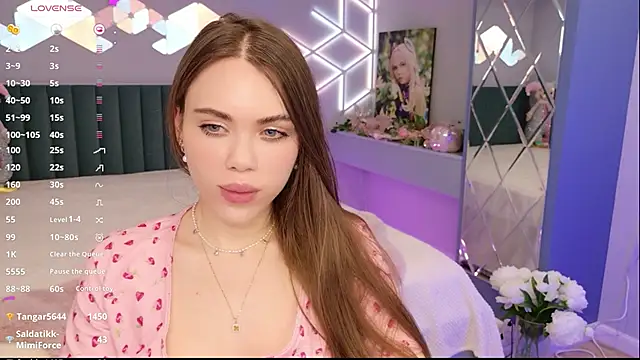 MimiForce Chat XXX in diretta