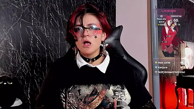 YuuMiko's Live XXX Chat