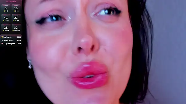 Chatroom XXX en direct de AlbaLimory