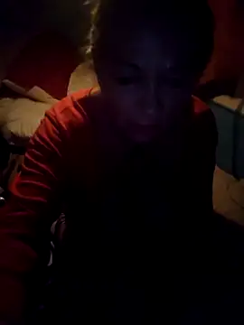 Hot-Muci 即時 XXX 聊天