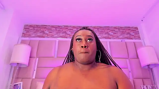 Chatroom XXX en direct de ShaniaBrownn