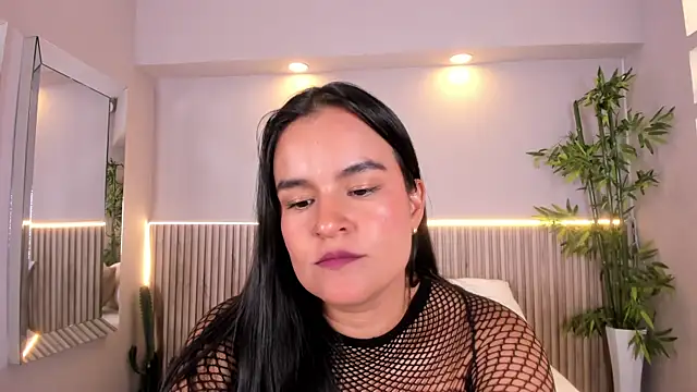 Chat XXX en directo de LucieMillerr