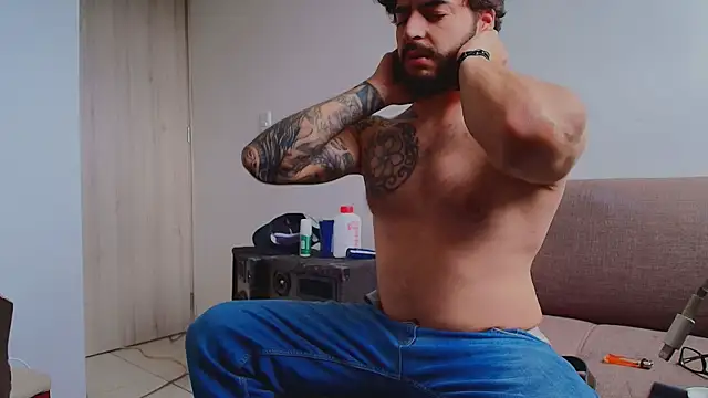 thomas_gun Live XXX-Chat