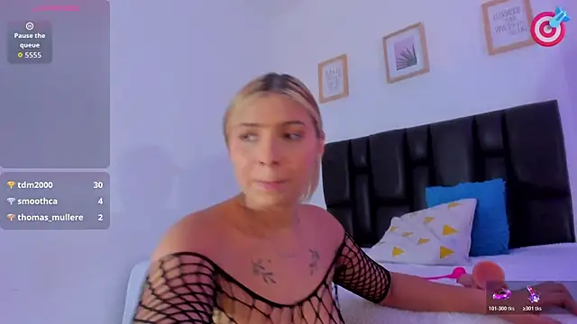 lana-rosse Adlı Modelin Canlı XXX Sohbeti