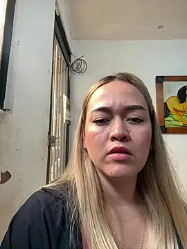 Danielavegax Adlı Modelin Canlı XXX Sohbeti