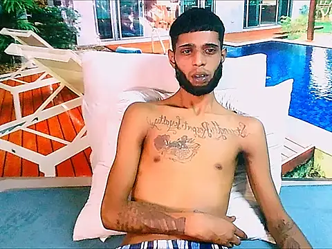 دردشة CharmingIndian1 الجنسية المباشرة