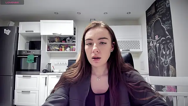 lisenok Adlı Modelin Canlı XXX Sohbeti