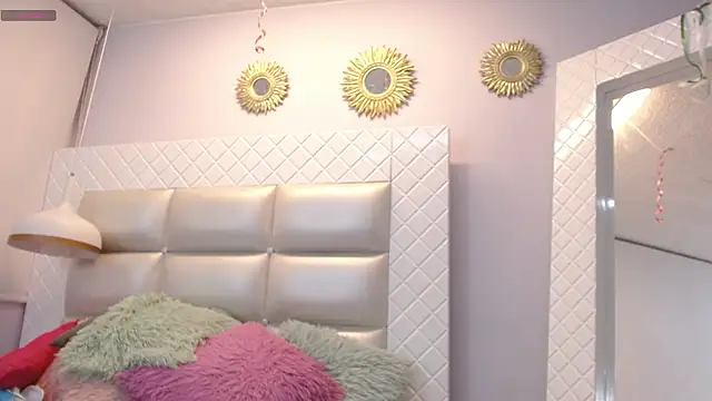 Chat +18 de Nezzukoo ao vivo